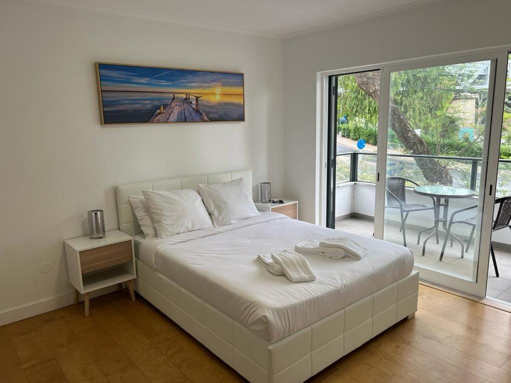 Oieras Beach Suite 2 - Large Double Room With En-Suite Bathroom And Balcony Oeiras Dış mekan fotoğraf
