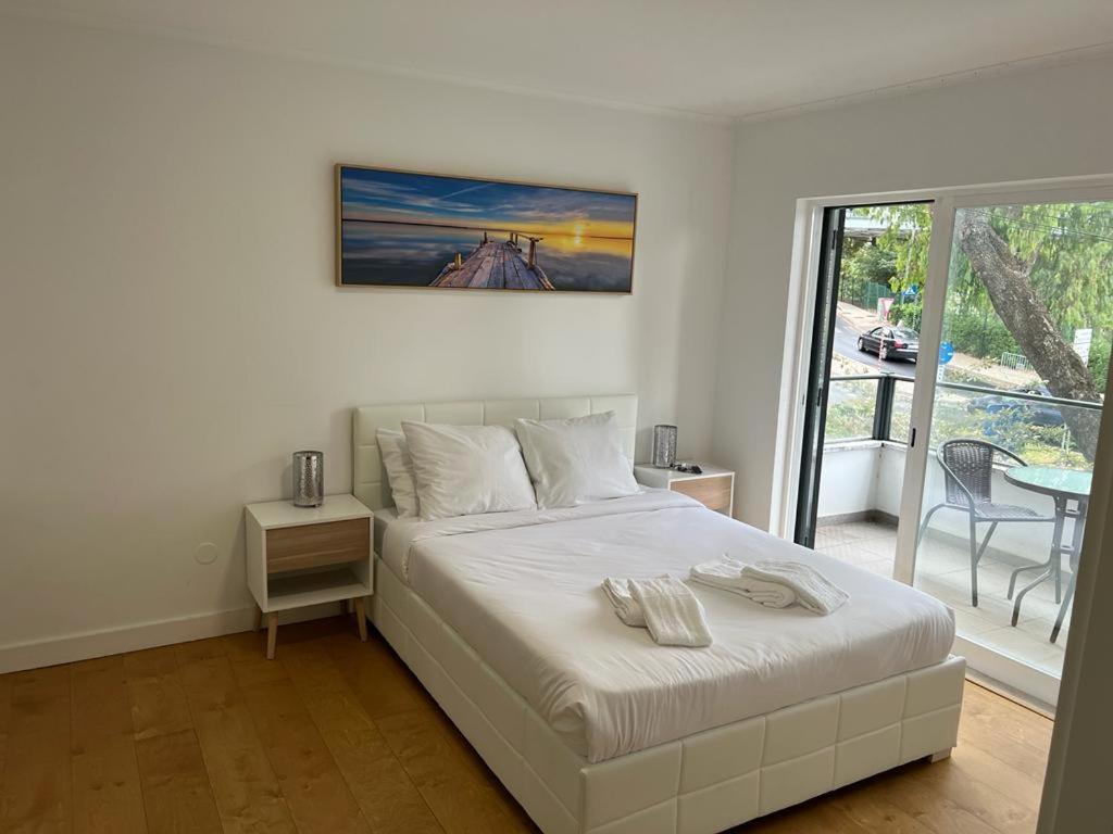 Oieras Beach Suite 2 - Large Double Room With En-Suite Bathroom And Balcony Oeiras Dış mekan fotoğraf