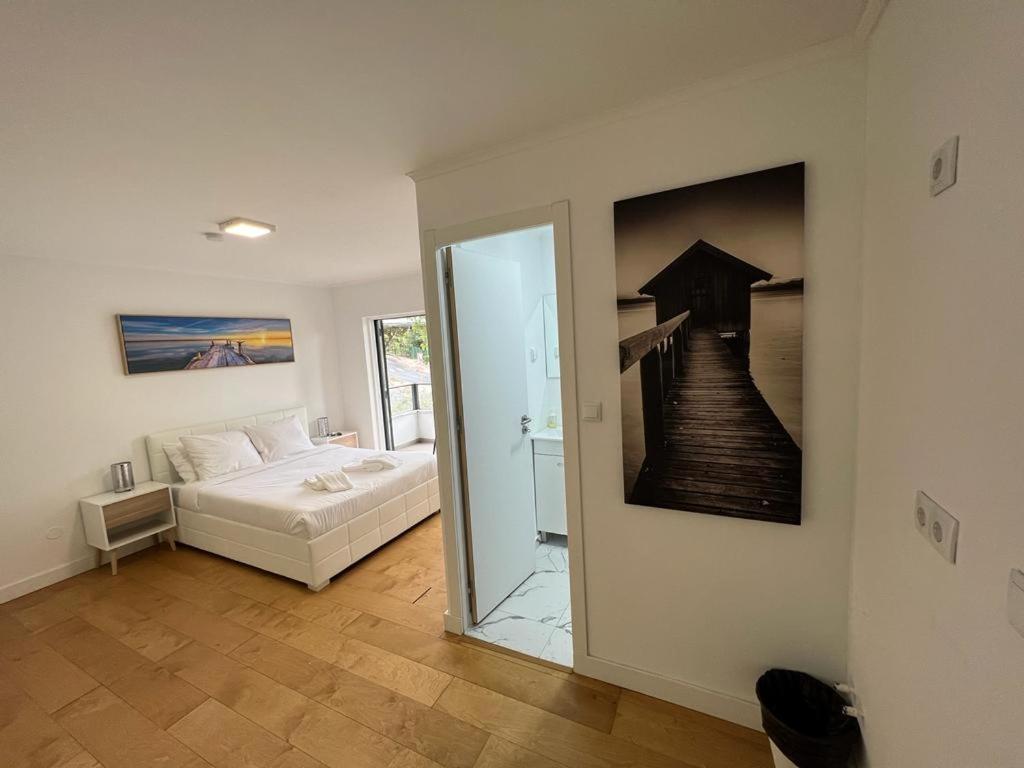 Oieras Beach Suite 2 - Large Double Room With En-Suite Bathroom And Balcony Oeiras Dış mekan fotoğraf